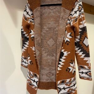 Woven Heart Geometric Patterned Cardigan in Brown and White